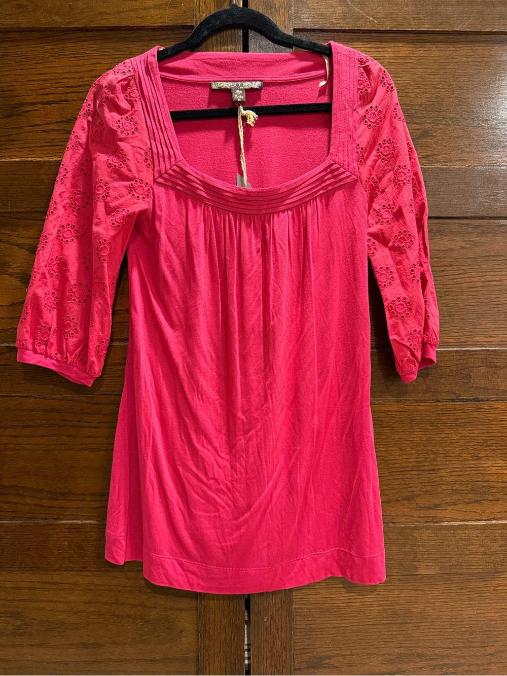 NWT Kische medium Square-Neck Eyelet 3/4 Sleeve Tunic top shirt pink soft
